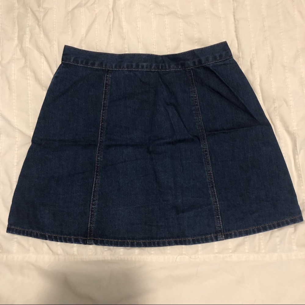 BDG Denim Button-Front Skirt from Urban Outfitters - Picture 4 of 5